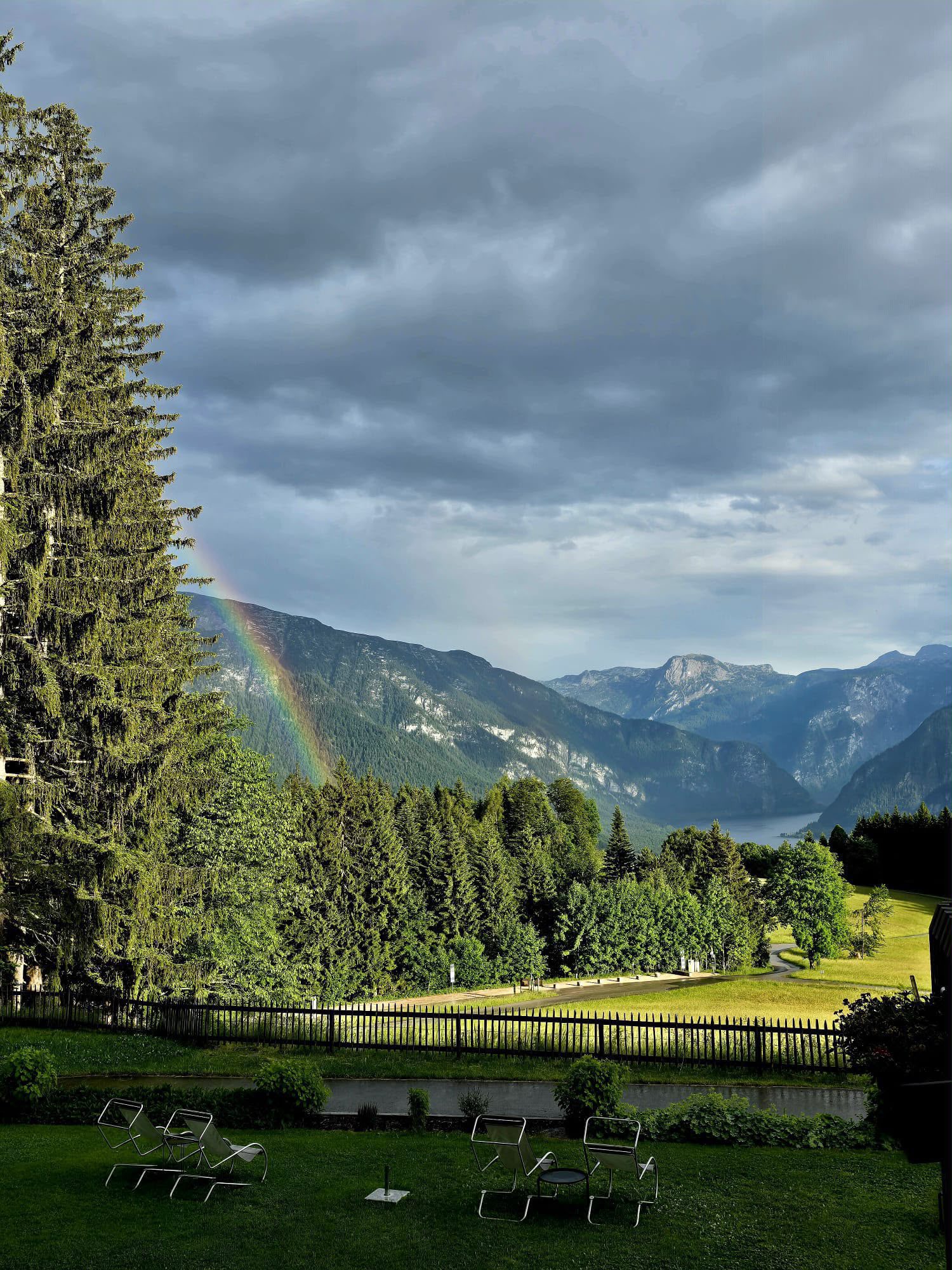 Panorama Terrasse Berghotel Predigstuhl Bad Goisern